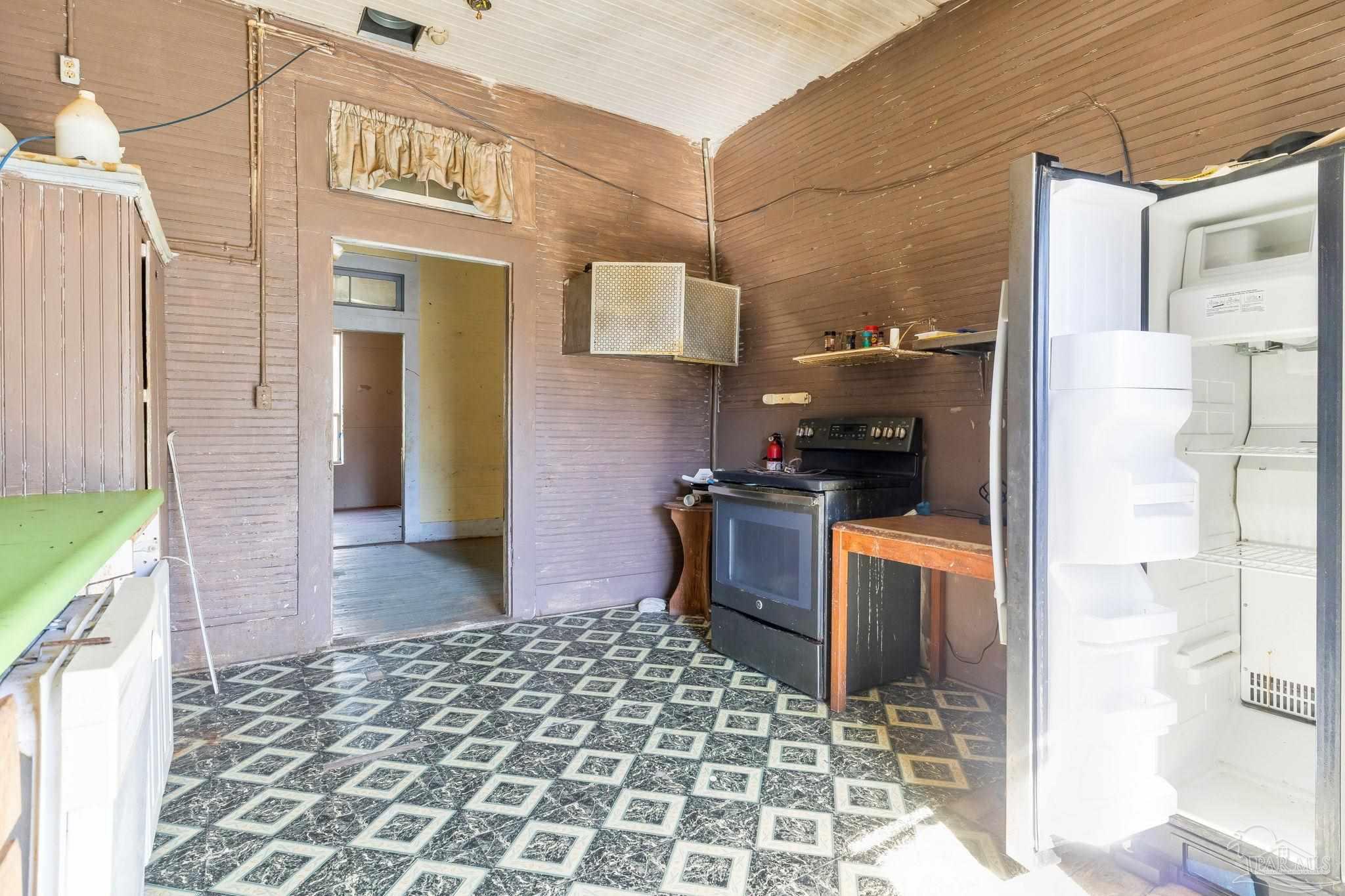 426 Front Street Century, FL 32535 - Photo 29 of 72