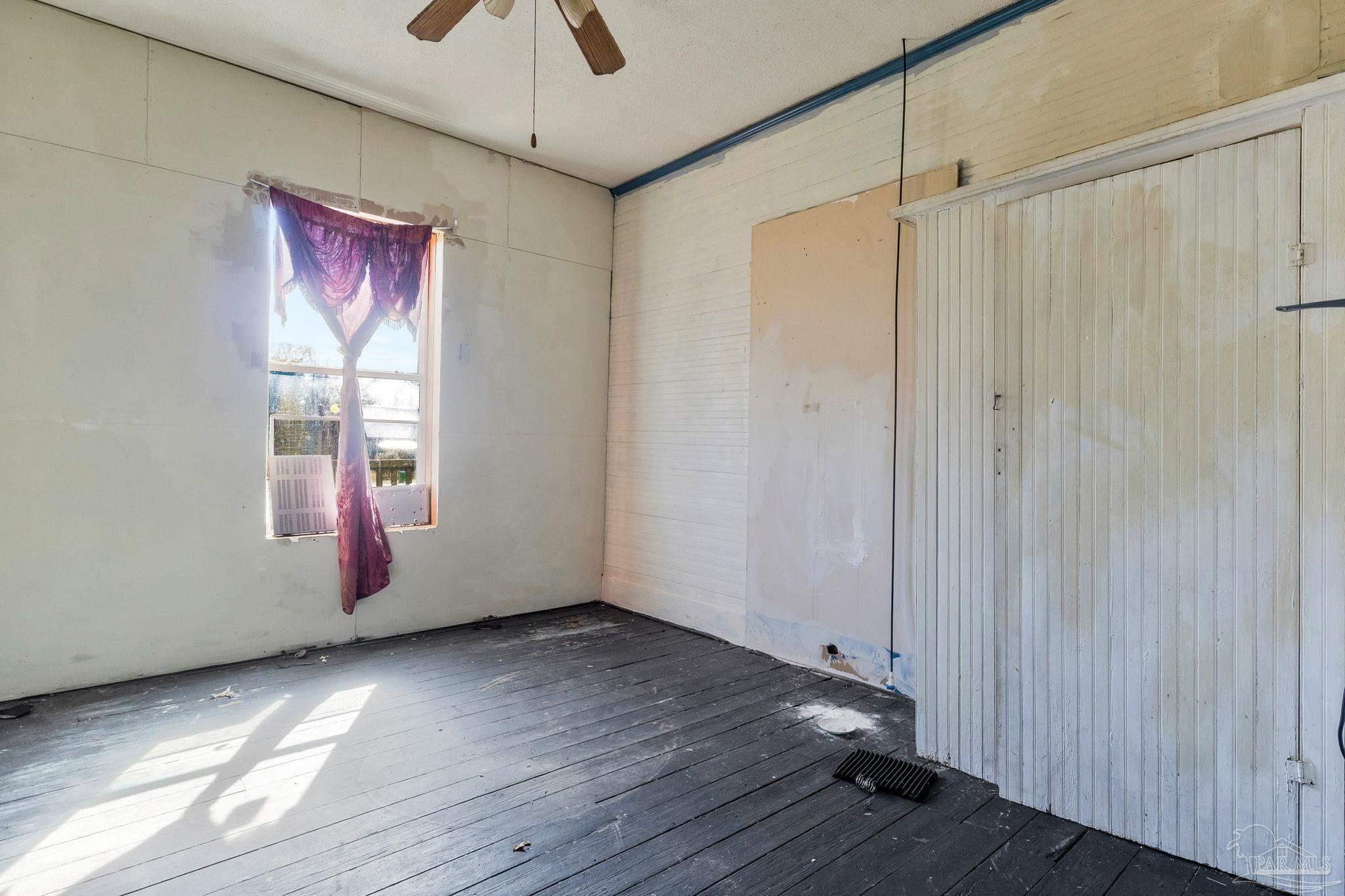 426 Front Street Century, FL 32535 - Photo 40 of 72