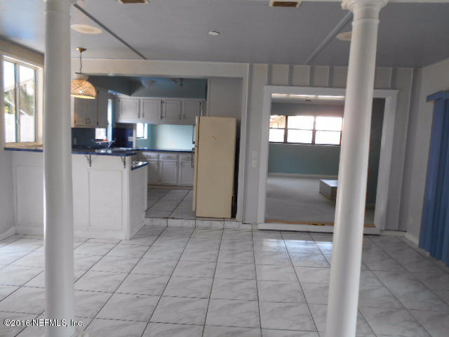 8402 Lone Star Road Jacksonville, FL 32211 - Photo 12 of 20 Living room
