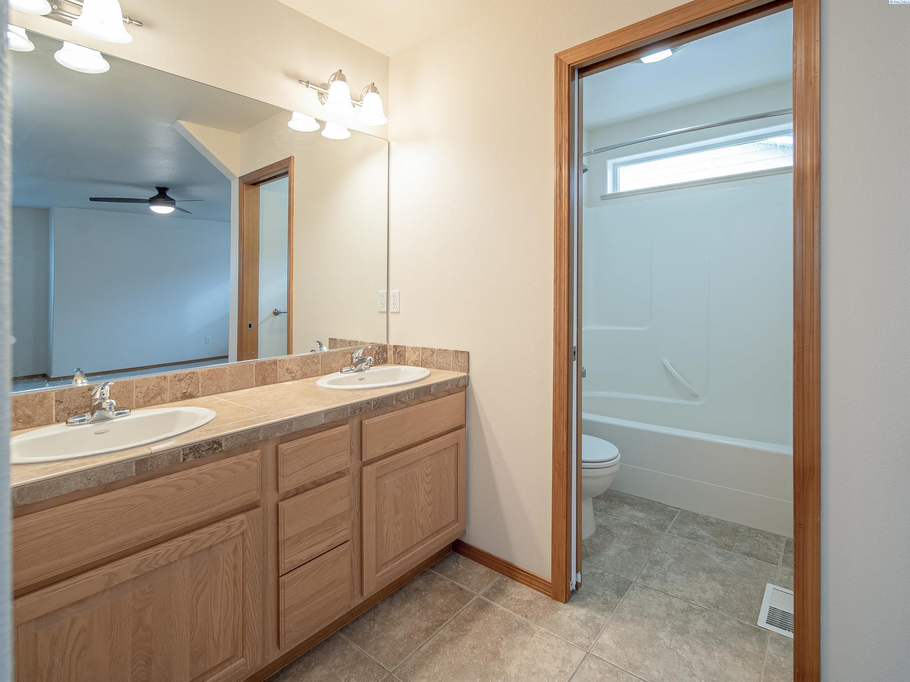 143 Keene Road Richland, WA 99352 - Photo 19 of 34 Gallery Image 19