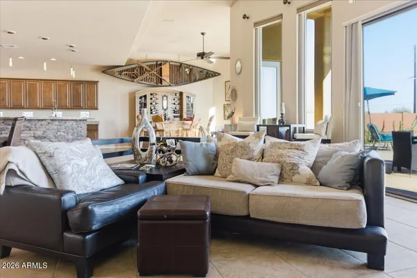 $1,298,000 | 39410 North 7th Street, Phoenix, AZ 85086