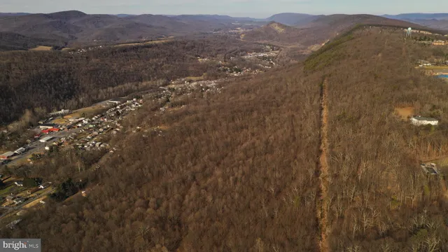 $85,000 | 438 Carr Drive, Lavale, MD 21502