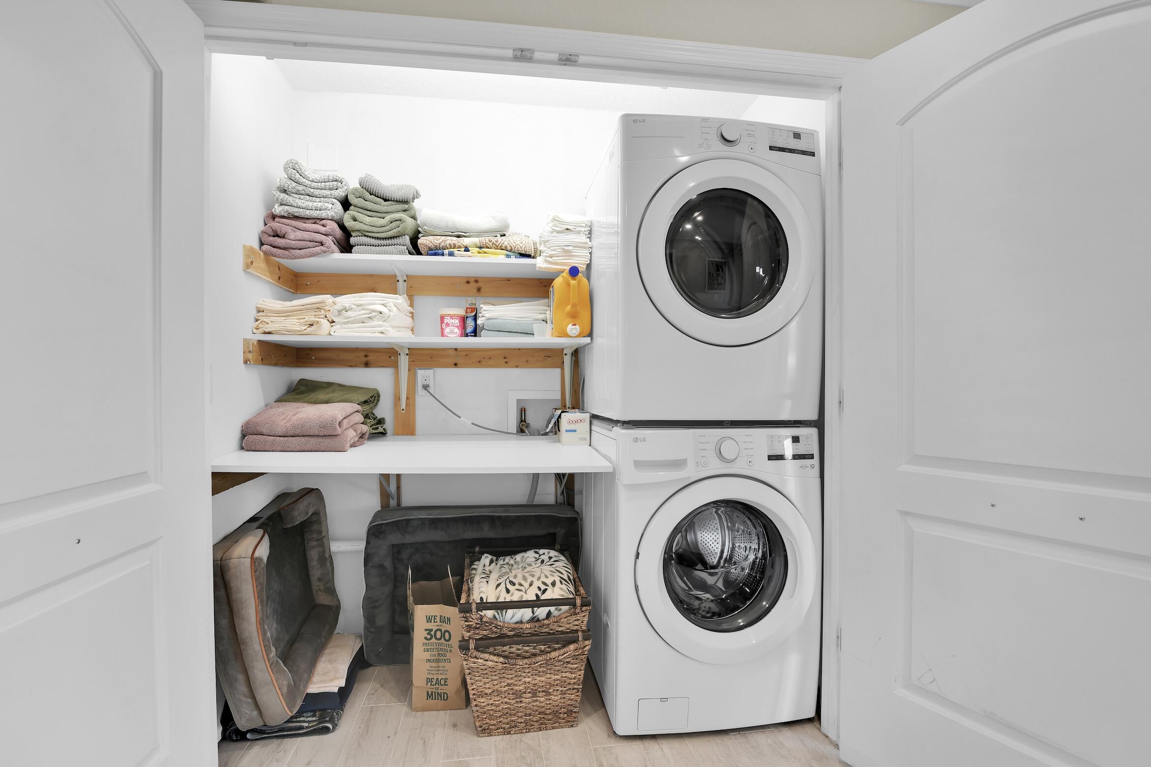 14656 Country Side Lane Delray Beach, FL 33484 - Photo 27 of 40 Laundry