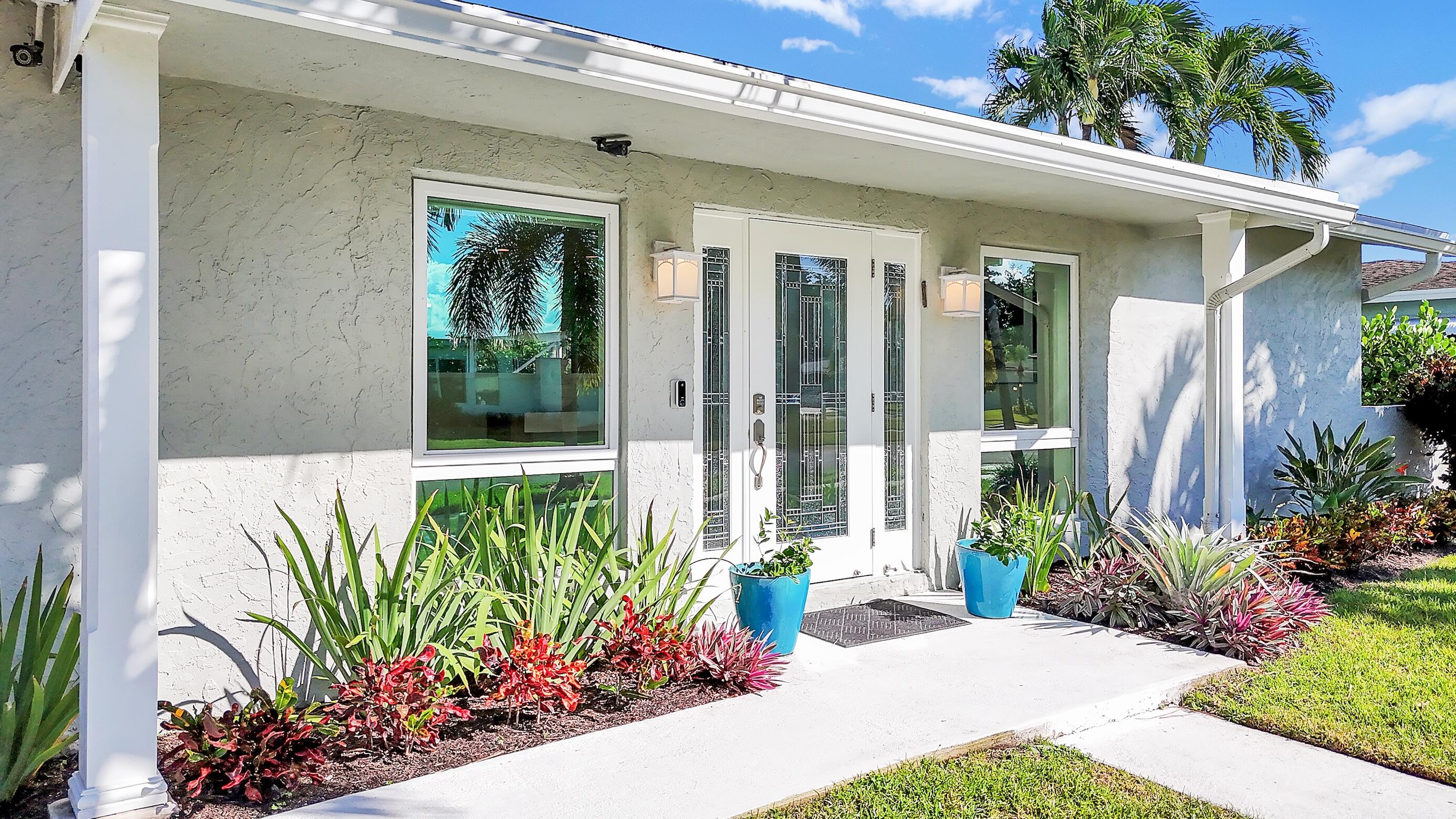 14656 Country Side Lane Delray Beach, FL 33484 - Photo 28 of 40 Delray Beach Lakefront Home