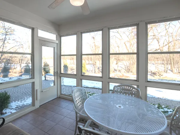 $715,000 | 1351 Callen Lane, Des Plaines, IL 60016