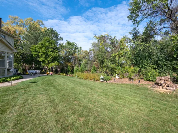 $715,000 | 1351 Callen Lane, Des Plaines, IL 60016