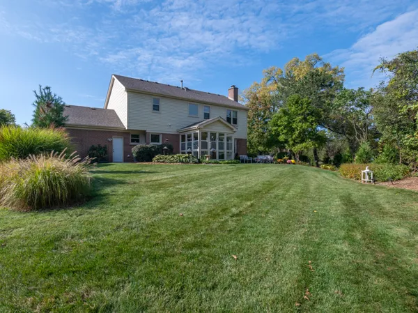 $715,000 | 1351 Callen Lane, Des Plaines, IL 60016