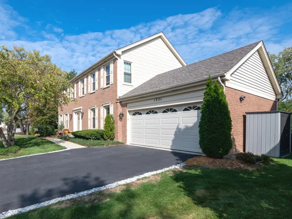 $715,000 | 1351 Callen Lane, Des Plaines, IL 60016
