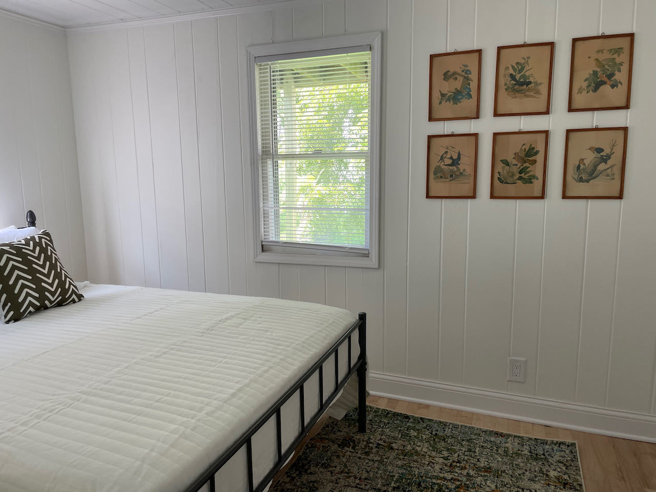 521 Peyton Street, Unit 100 Geneva, IL 60134 - Photo 33 of 34 a bedroom with a bed and a window