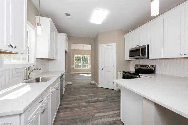 $629,990 | 1875 Paragon Drive, Winston-Salem, NC 27127