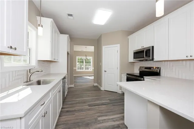 $629,990 | 1875 Paragon Drive, Winston-Salem, NC 27127