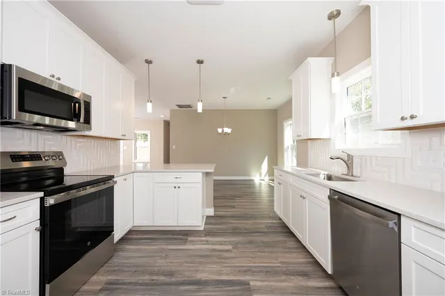 $629,990 | 1875 Paragon Drive, Winston-Salem, NC 27127