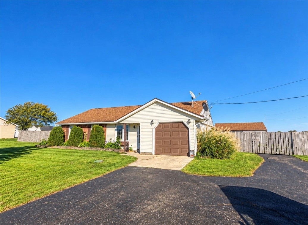5348 Penny Pike Springfield, OH 45502 - Photo 2 of 26 Gallery Image 2