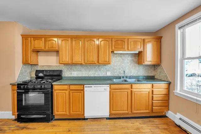$2,000 | 31 Ripley Street, Unit 3, Worcester, MA 01610