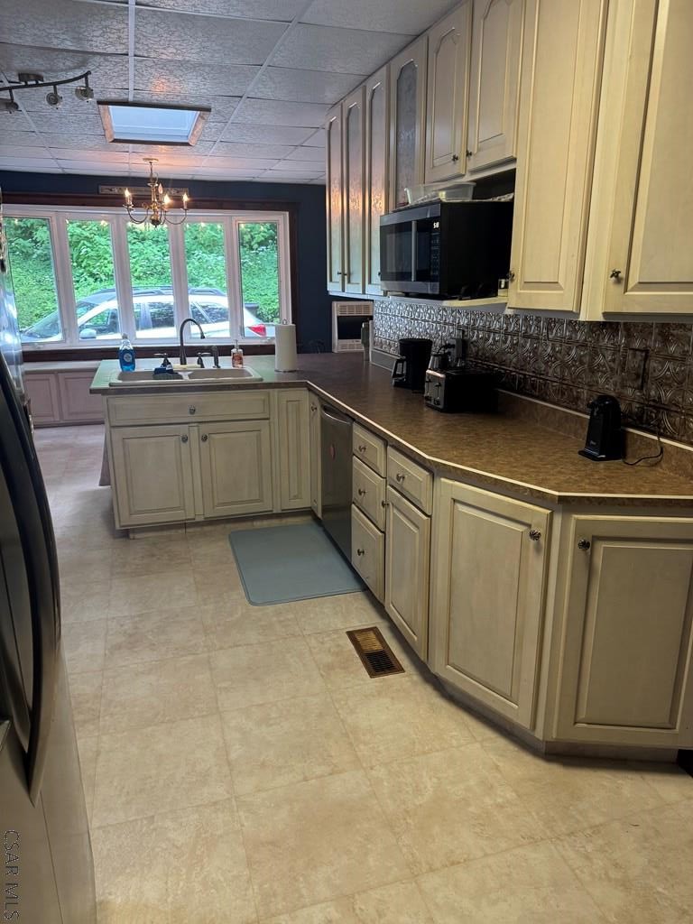 346 Glessner Road Johnstown, PA 15905 - Photo 4 of 52