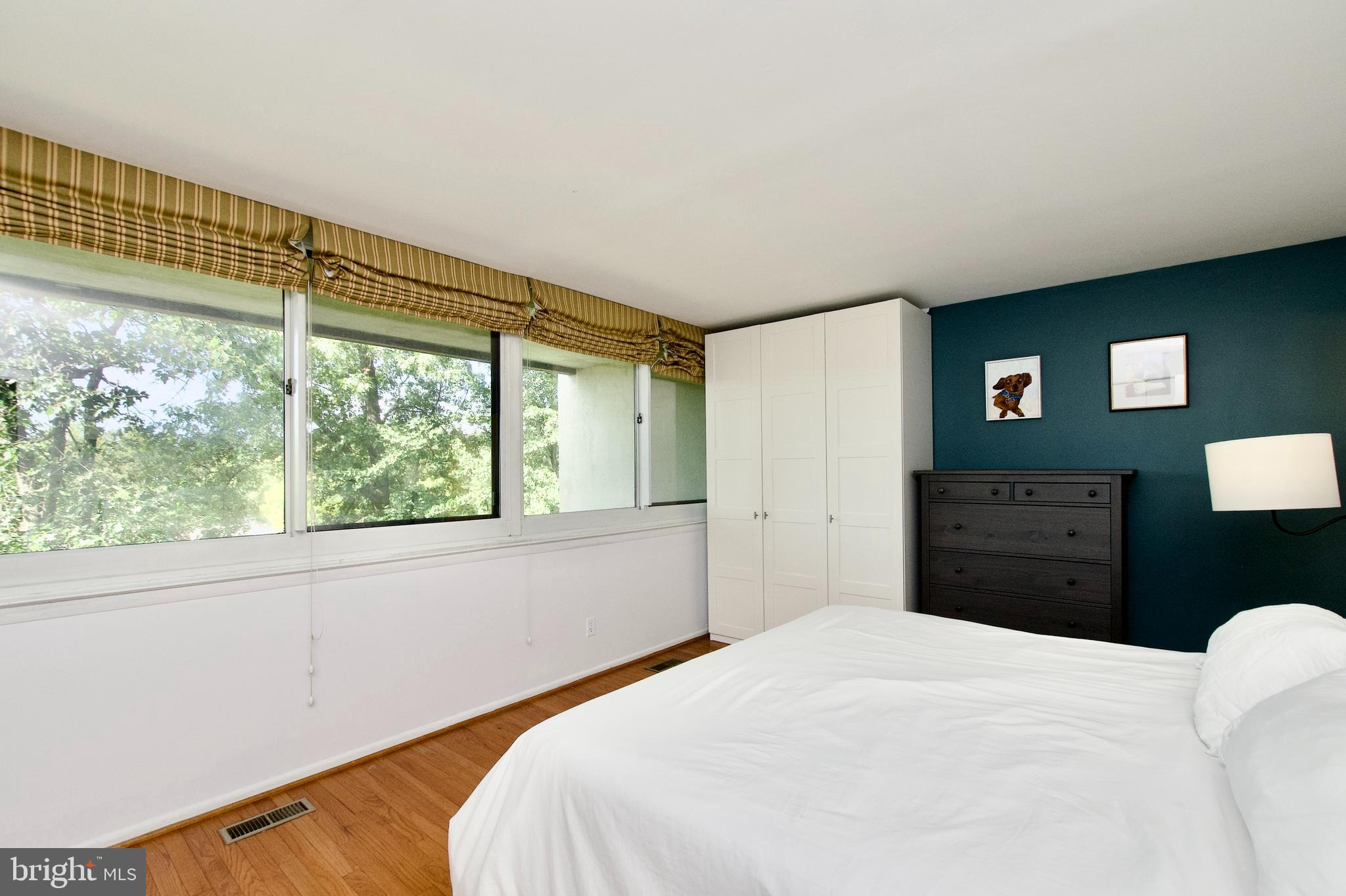 2204 South Quincy Street, Unit 1 Arlington, VA 22204 - Photo 14 of 29 Primary bedoom