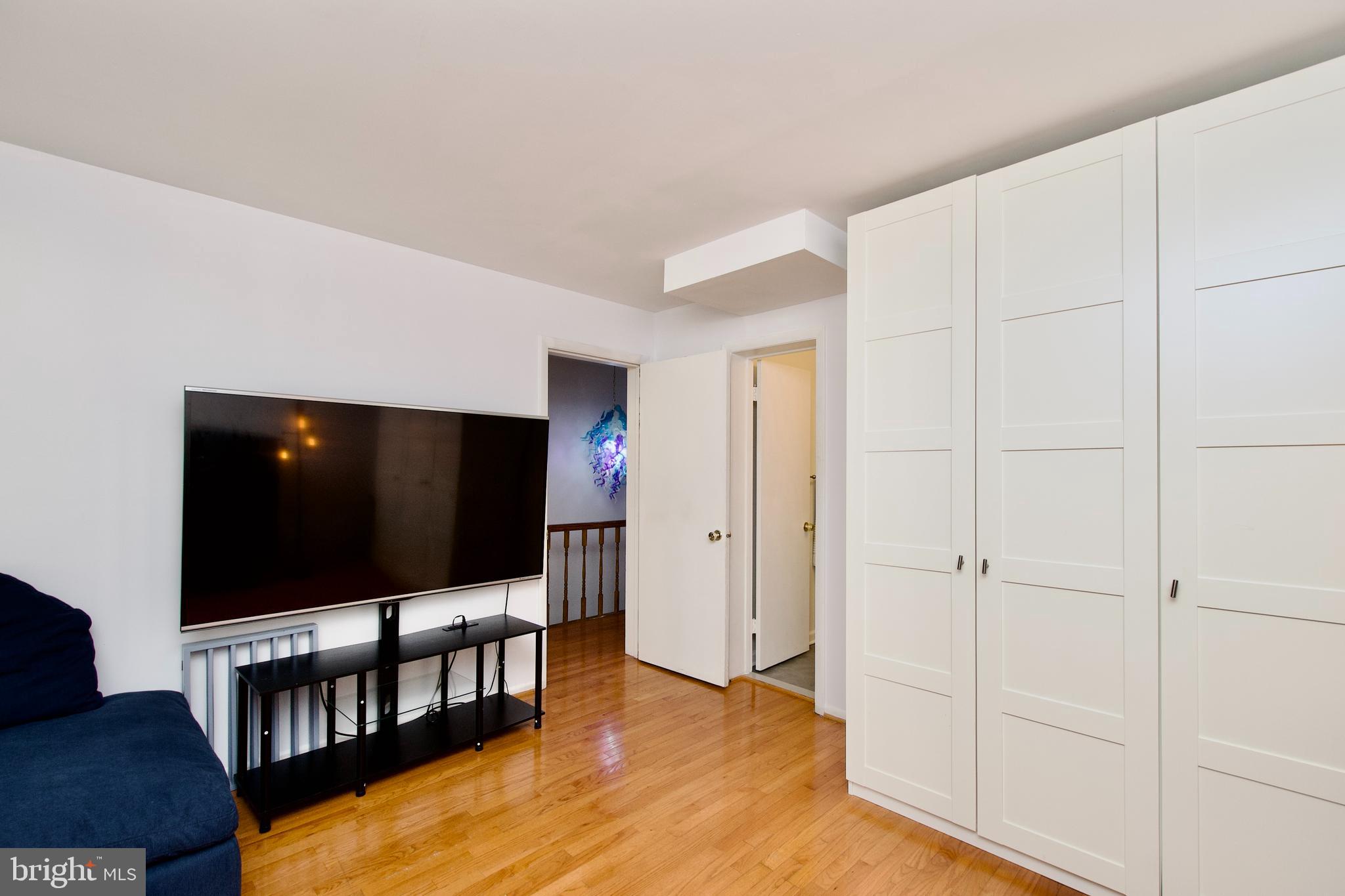 2204 South Quincy Street, Unit 1 Arlington, VA 22204 - Photo 18 of 29 Second bedroom