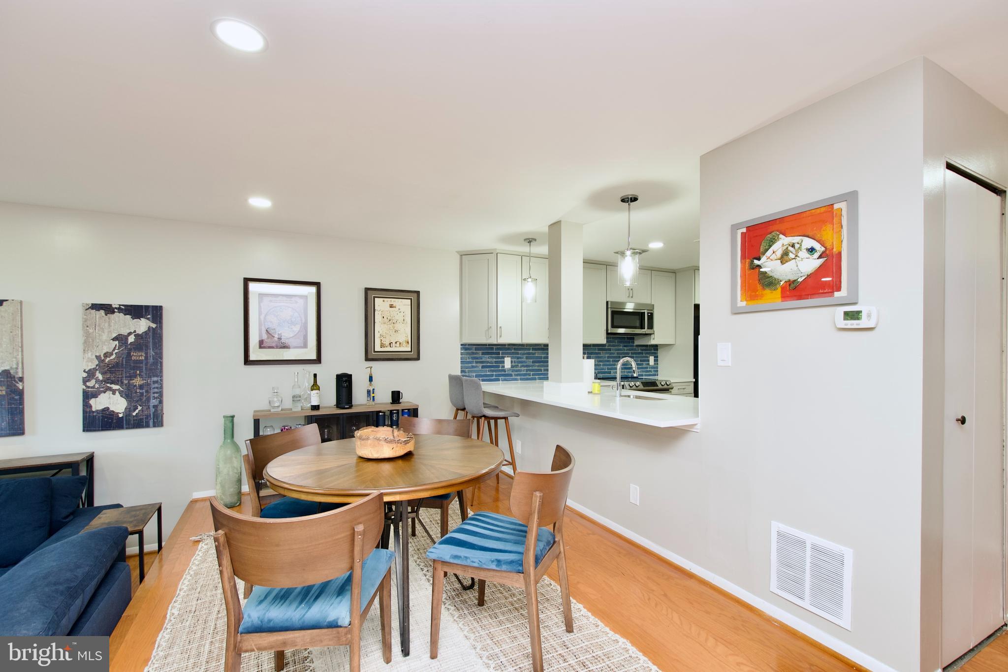 2204 South Quincy Street, Unit 1 Arlington, VA 22204 - Photo 8 of 29 Dining Room