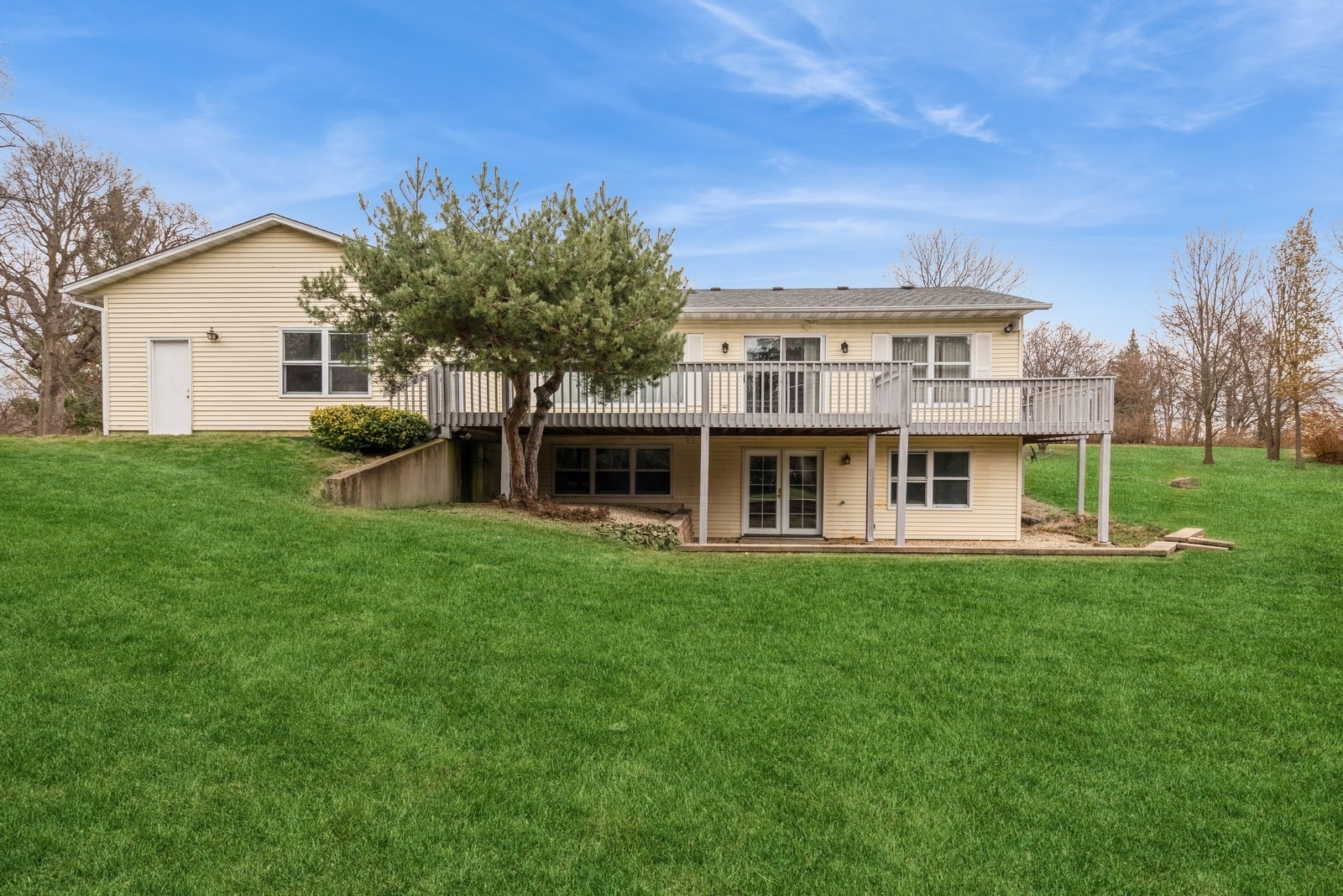 1609 Polaris Road Spring Grove, IL 60081 - Photo 8 of 10 Gallery Image 8