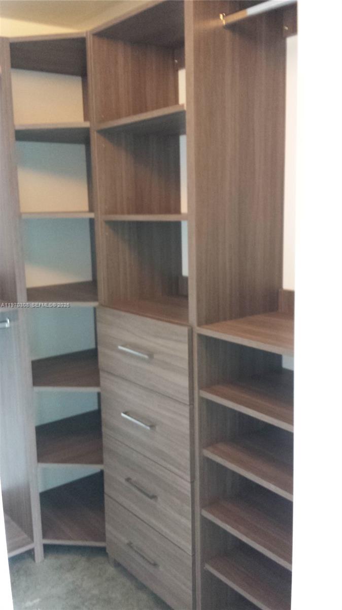 151 Southeast 1st Street, Unit 1809 Miami, FL 33131 - Photo 3 of 5