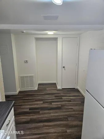 $999 | 521 East Bethany Home Road, Phoenix, AZ 85014