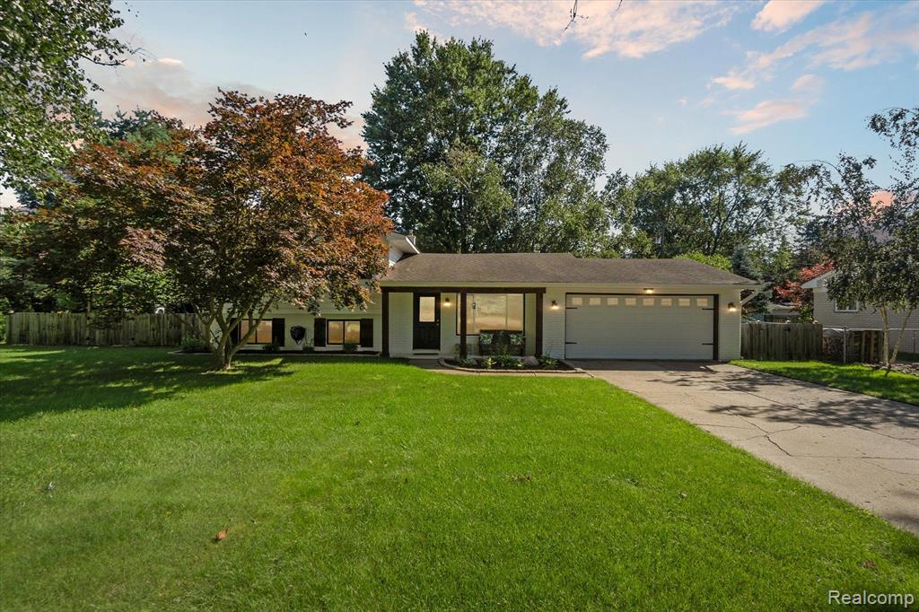 7184 Holcomb Road Clarkston, MI 48346 - Photo 2 of 42