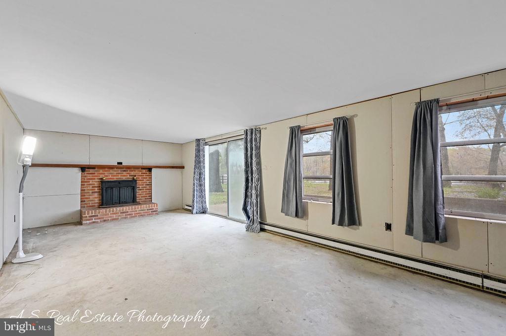 30833 Dogwood Drive Laurel, DE 19956 - Photo 19 of 27 an empty room with windows