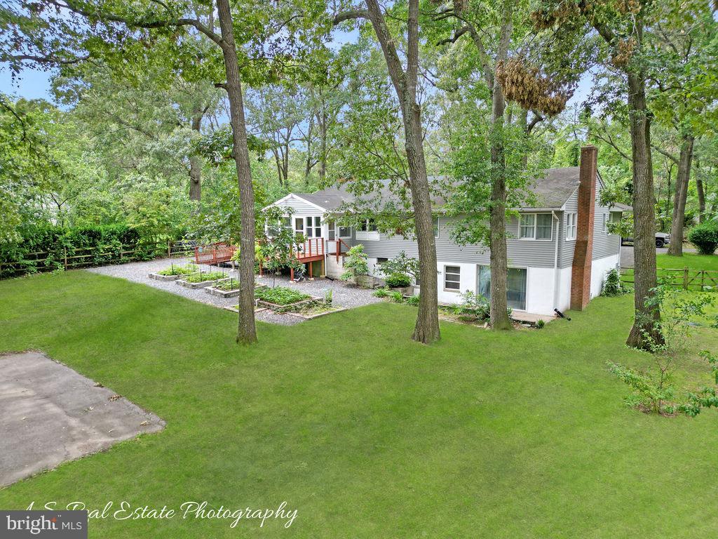 30833 Dogwood Drive Laurel, DE 19956 - Photo 5 of 27 a view of a house with a backyard