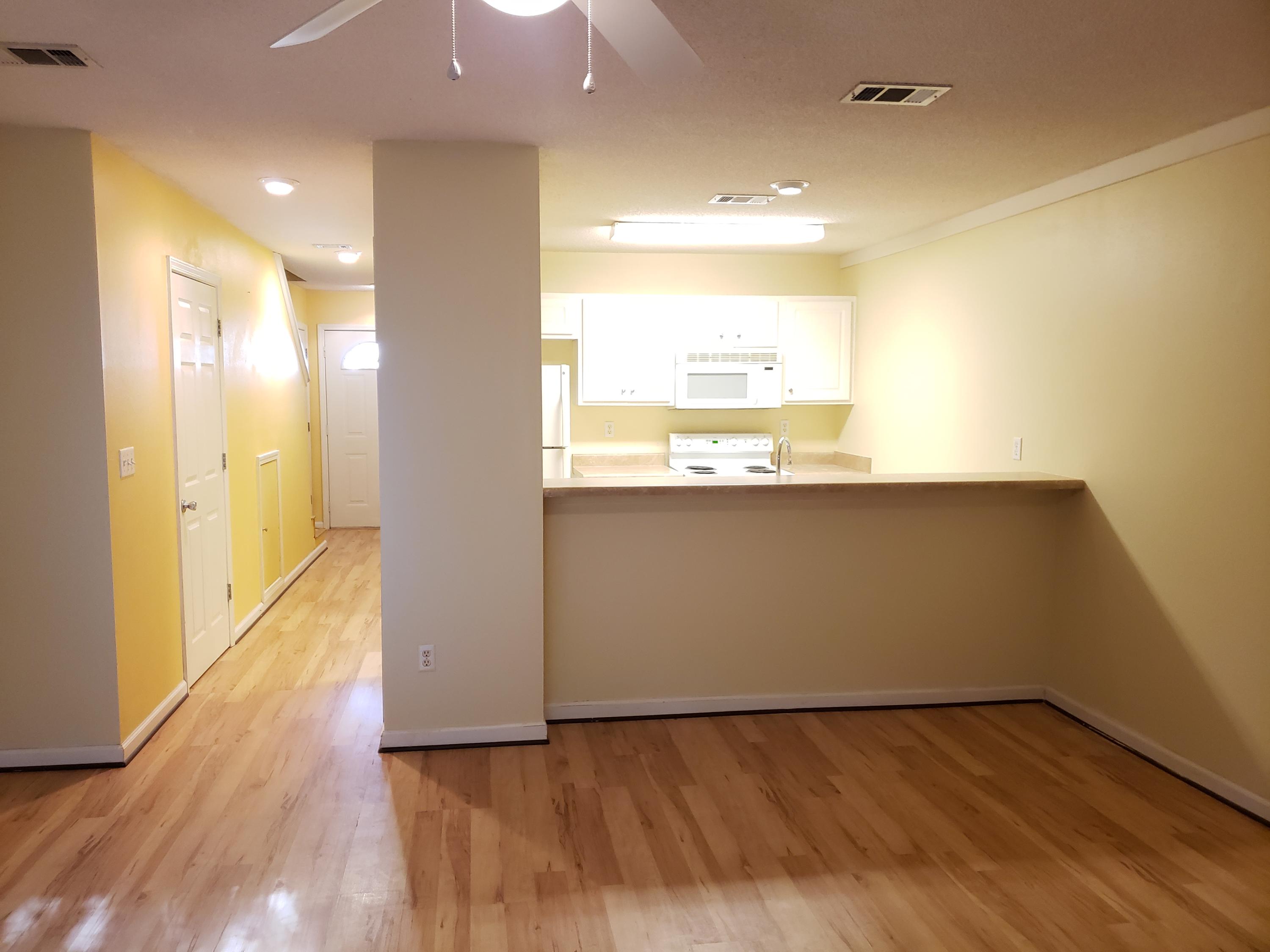 492 Keystone Road Mary Esther, FL 32569 - Photo 3 of 8 Gallery Image 3