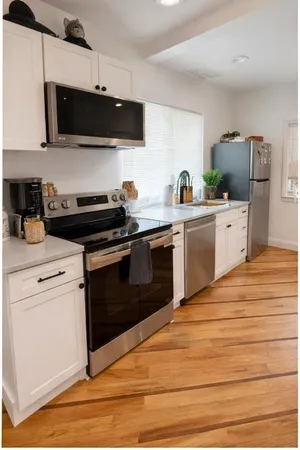 $2,900 | 585 Shirley Street, Unit 2, Winthrop, MA 02152