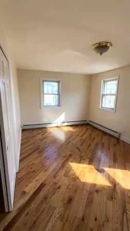 $2,900 | 585 Shirley Street, Unit 2, Winthrop, MA 02152