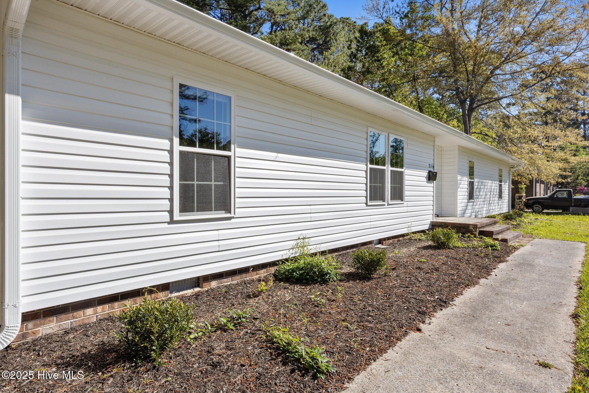 206 Speight Street Havelock, NC 28532 - Photo 32 of 36 32-web-or-mls-0C0A2649