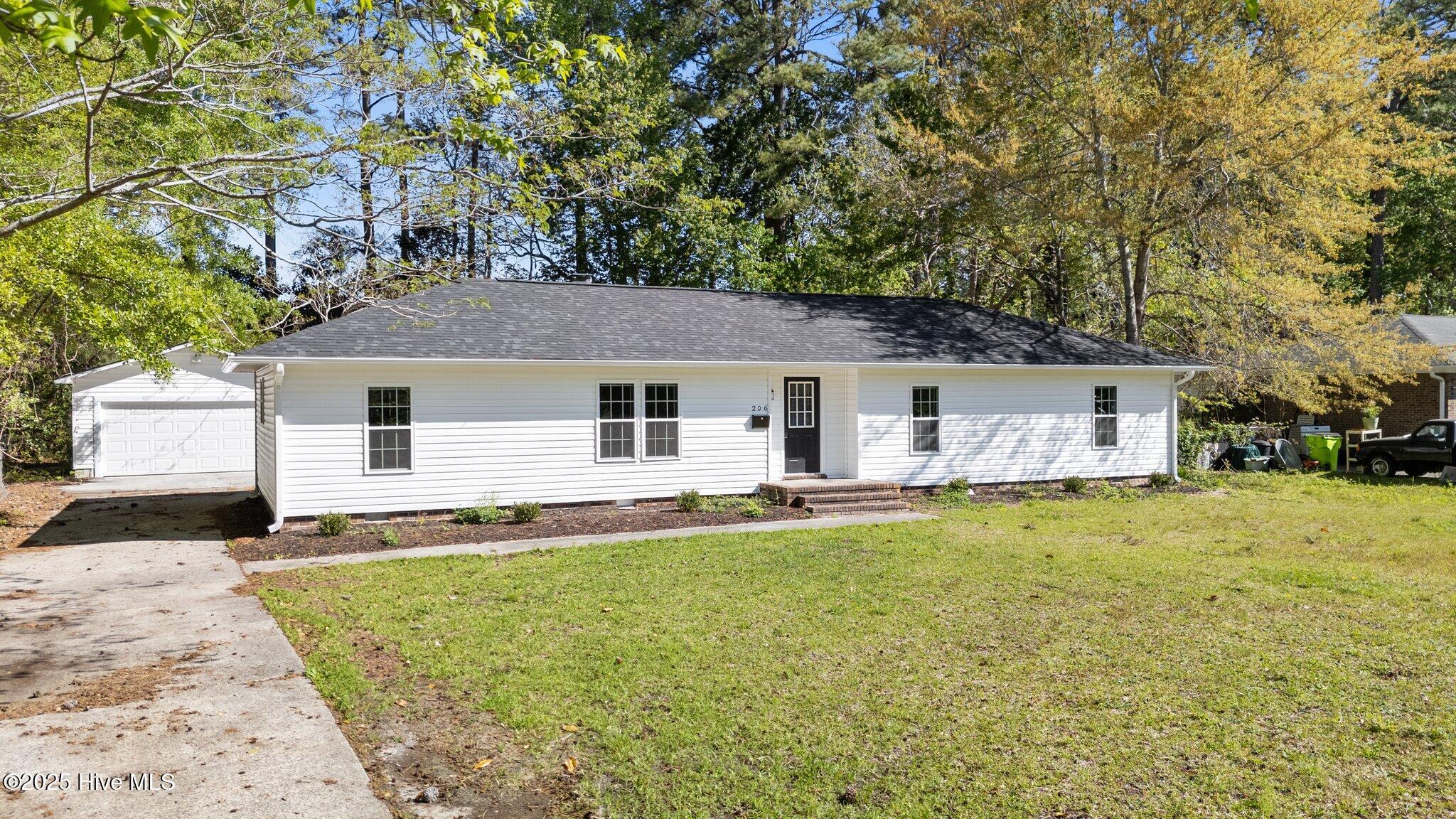 206 Speight Street Havelock, NC 28532 - Photo 5 of 36 4-web-or-mls-DJI_20250416095511_0005_D