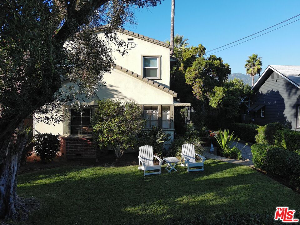 2599 Morningside Street, Unit D Pasadena, CA 91107 - Photo 12 of 13 a view of a chair and tables in the garden