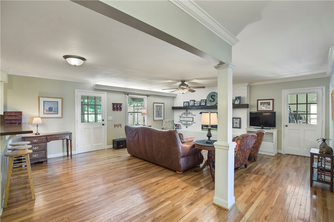 109 Timms Mill Road Pendleton, SC 29670 - Photo 12 of 44 Family Room