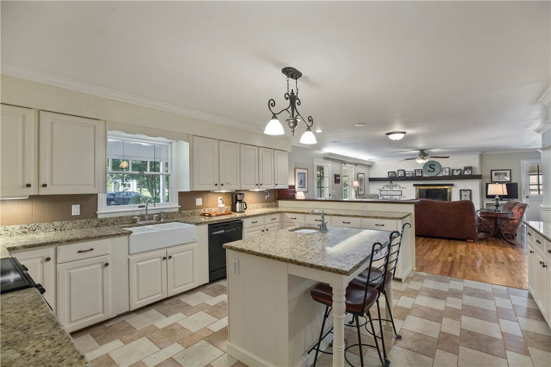 109 Timms Mill Road Pendleton, SC 29670 - Photo 15 of 44 Kitchen