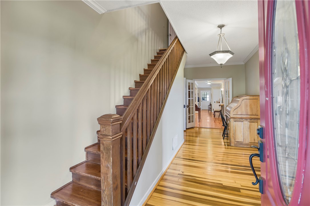 109 Timms Mill Road Pendleton, SC 29670 - Photo 8 of 44 Front Entrance / Foyer