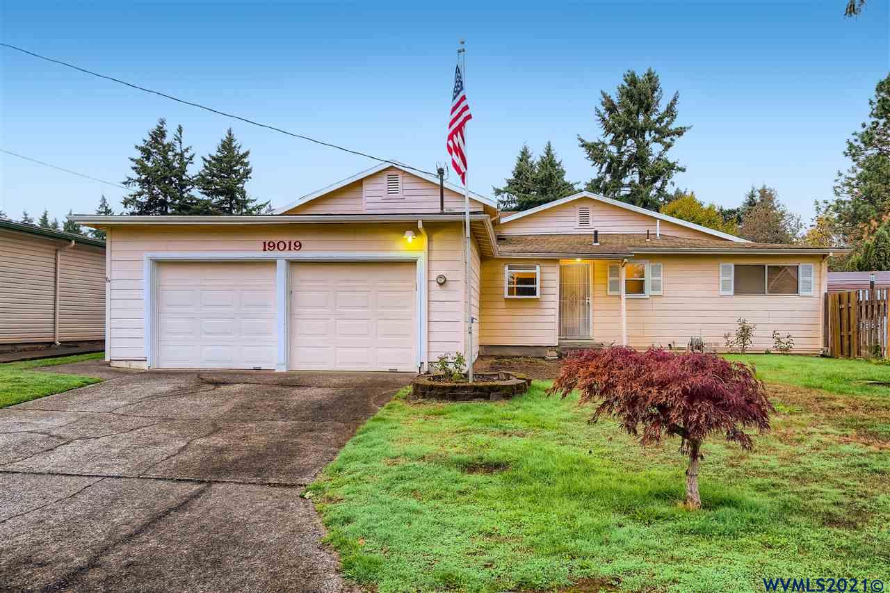 19019 Northeast Davis Street Portland, OR 97230 - Photo 2 of 26