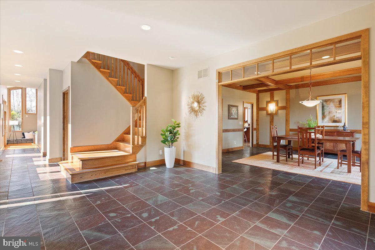 34 Littlebrook Road Princeton, NJ 08540 - Photo 5 of 87 Foyer