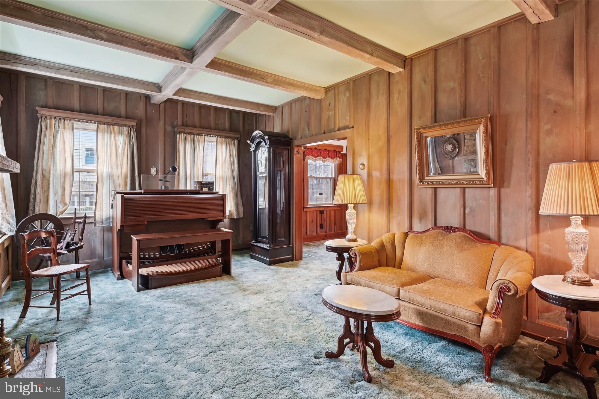 614 Gun Halethorpe, MD 21227 - Photo 18 of 98 Main House Living Room