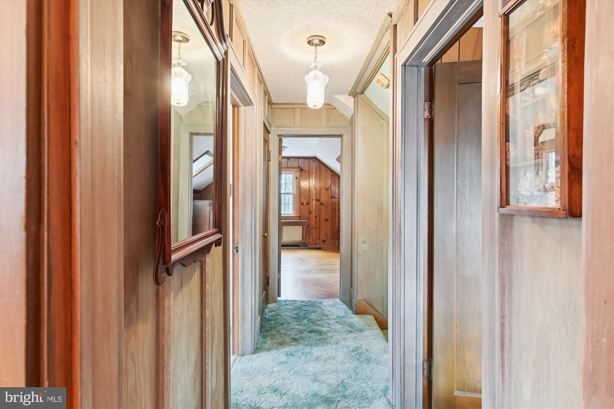 614 Gun Halethorpe, MD 21227 - Photo 38 of 98 Main house upper level Hall