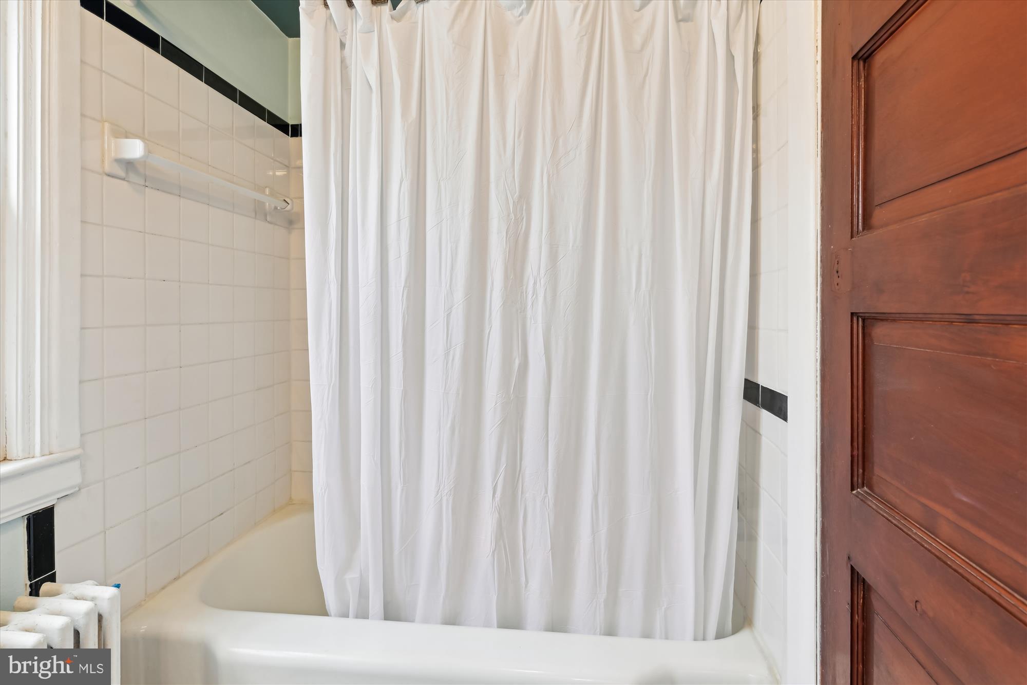 614 Gun Halethorpe, MD 21227 - Photo 93 of 98 Carriage House upper level full Bath