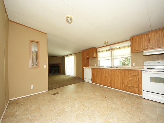 3184 Sanders Road Charleston, SC 29414 - Photo 7 of 17 3184Kitchen3