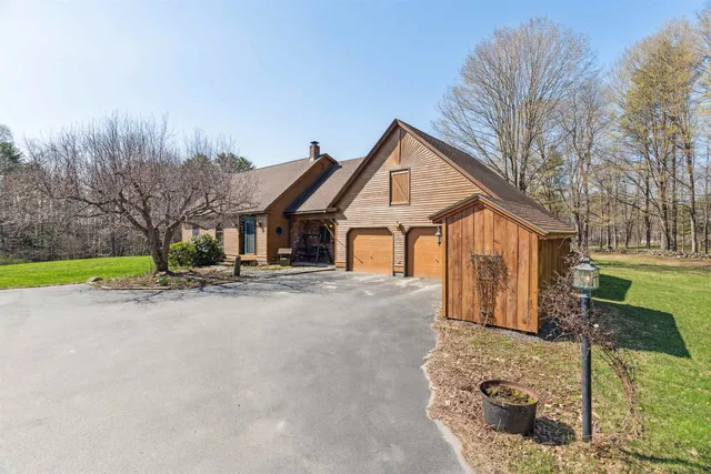 $515,000 | 141 North Runway Road, Weathersfield, VT 05151