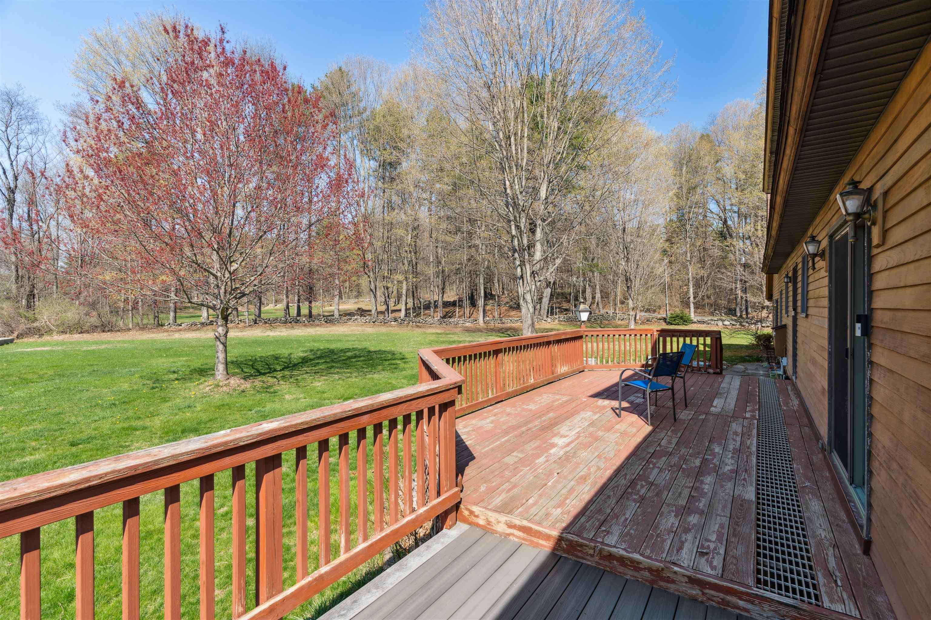 141 North Runway Road Weathersfield, VT 05151 - Photo 4 of 30