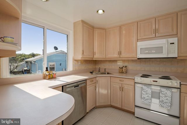 $453,500 | 11817 Indigo Road, Silver Spring, MD 20906