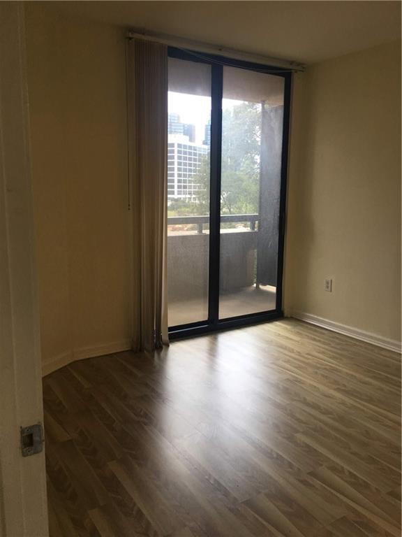 3481 Lakeside Drive Northeast, Unit 905 Atlanta, GA 30326 - Photo 11 of 27