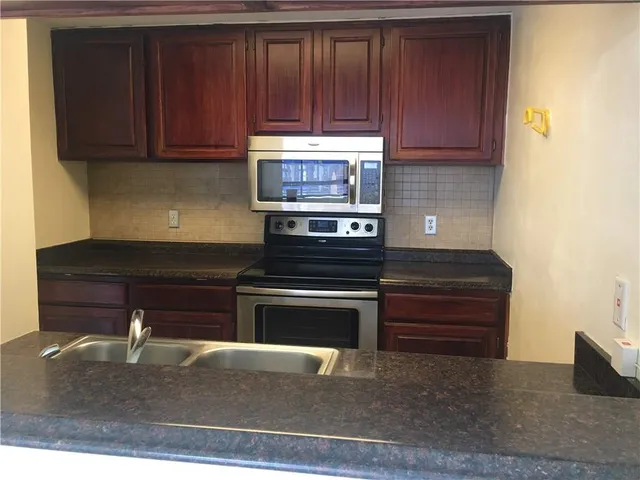 $1,600 | 3481 Lakeside Drive Northeast, Unit 905, Atlanta, GA 30326