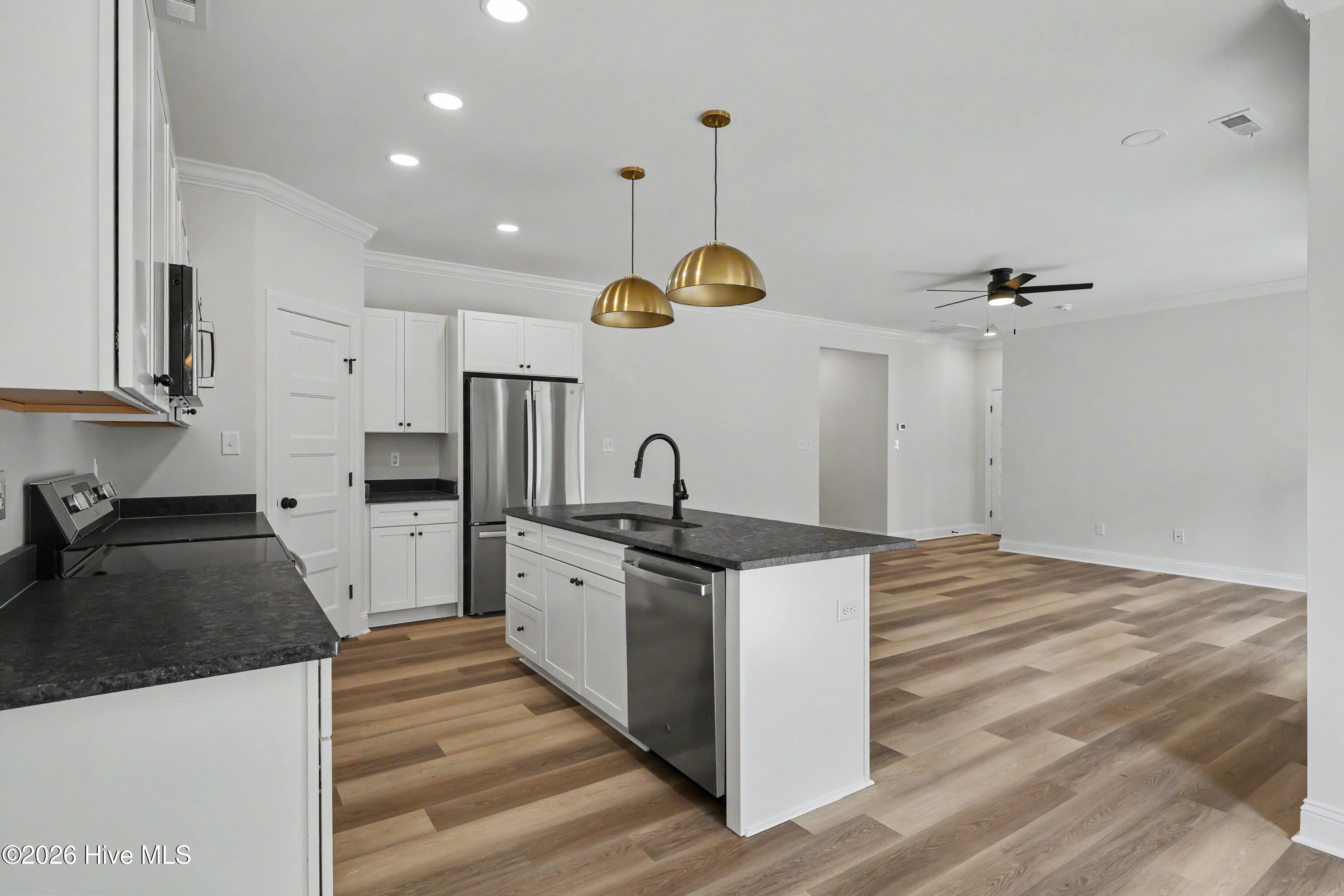 423 Morris Landing Road Holly Ridge, NC 28445 - Photo 10 of 32 Gallery Image 10
