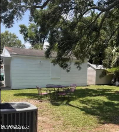 $1,300 | 1054 Desoto Street, Biloxi, MS 39530